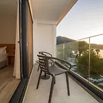 Ansira Aparthotel