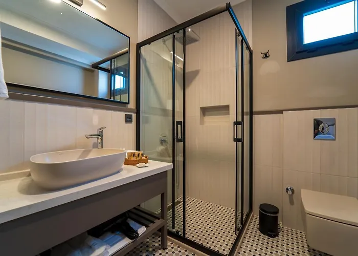 Ansira アパートホテル フェティエ