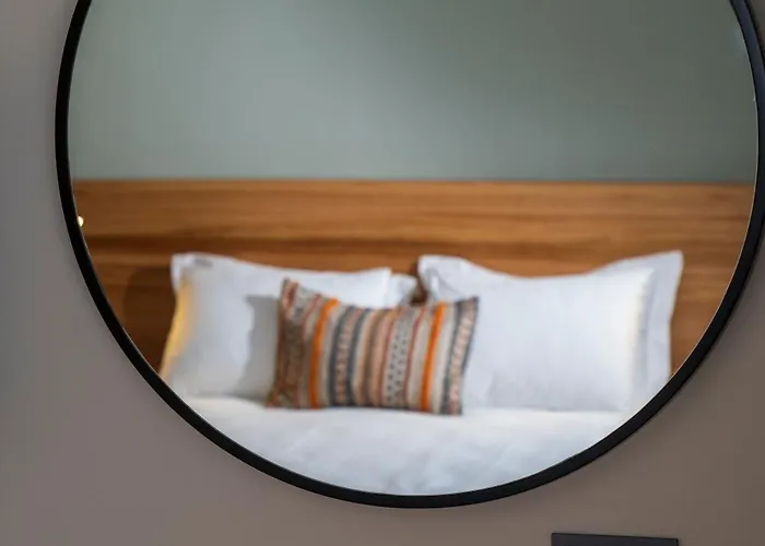 Ansira アパートホテル フェティエ