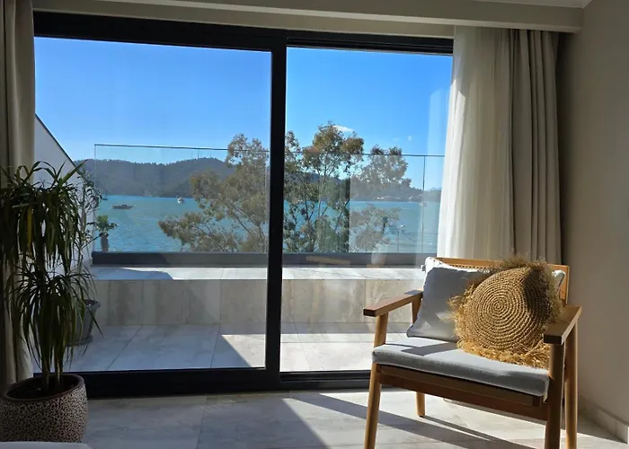 Ansira アパートホテル